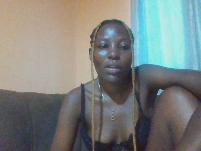 Dimplelaydy live cam on BongaCams