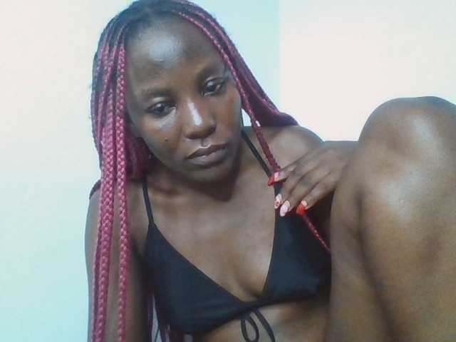 Dimplelaydy live cam on BongaCams