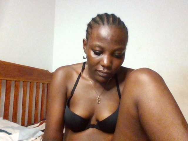 Dimplelaydy live cam on BongaCams
