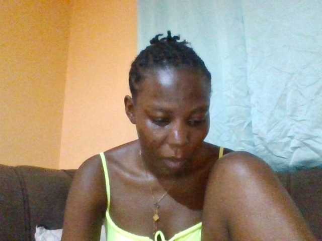 Dimplelaydy live cam on BongaCams