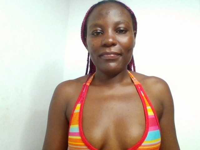 Dimplelaydy live cam on BongaCams
