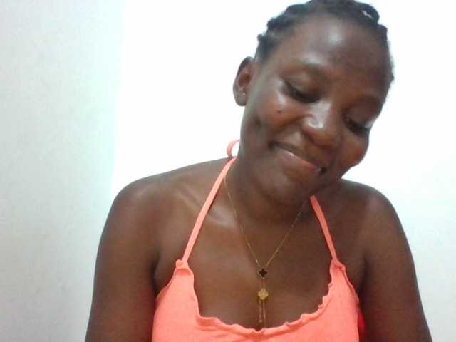 Dimplelaydy live cam on BongaCams