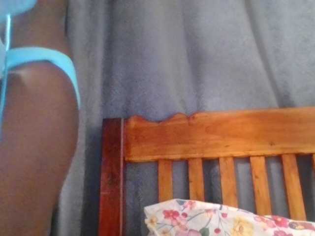Dimplelaydy live cam on BongaCams