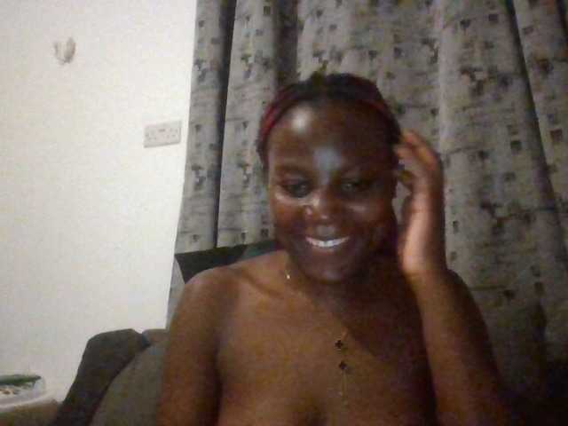 Dimplelaydy live cam on BongaCams