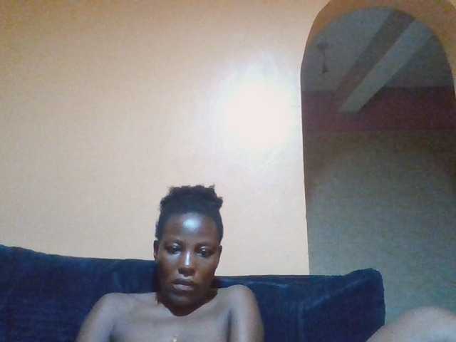 Dimplelaydy live cam on BongaCams