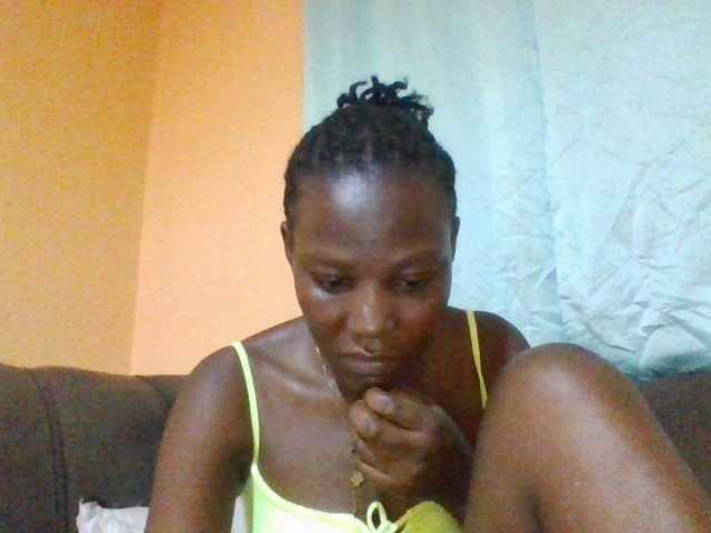 Dimplelaydy live cam on BongaCams