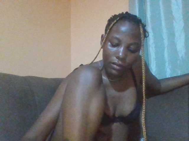 Dimplelaydy live cam on BongaCams