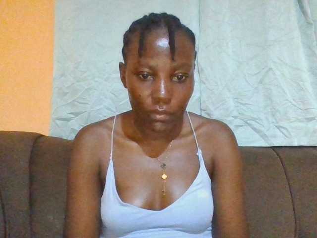 Dimplelaydy live cam on BongaCams