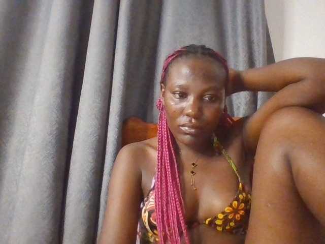 Dimplelaydy live cam on BongaCams