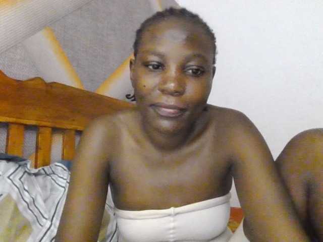 Dimplelaydy live cam on BongaCams
