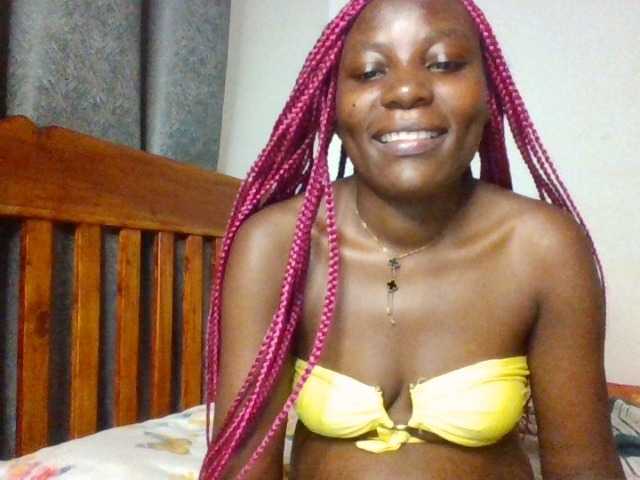 Dimplelaydy live cam on BongaCams