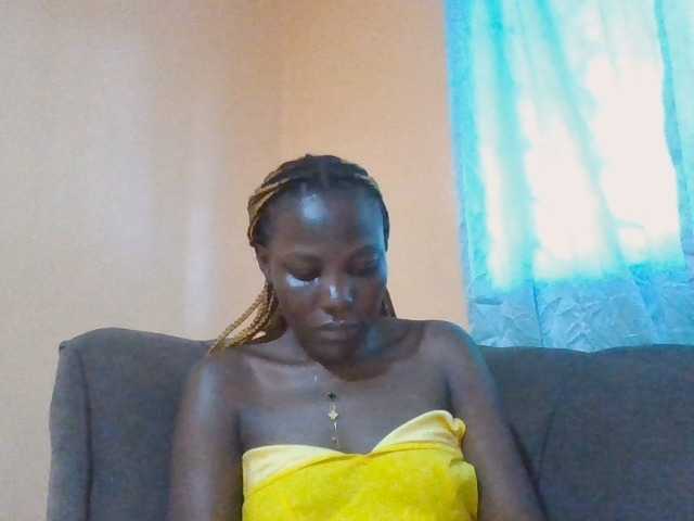 Dimplelaydy live cam on BongaCams