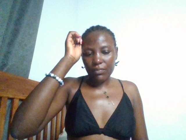 Dimplelaydy live cam on BongaCams