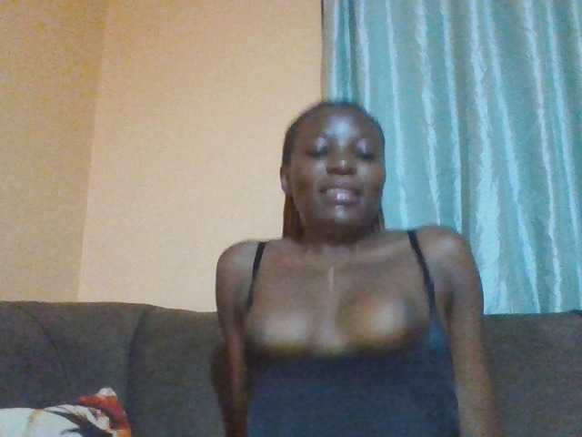 Dimplelaydy live cam on BongaCams