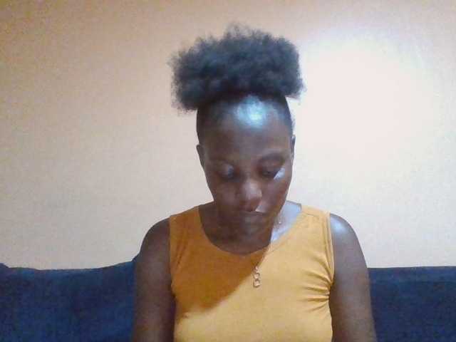 Dimplelaydy live cam on BongaCams