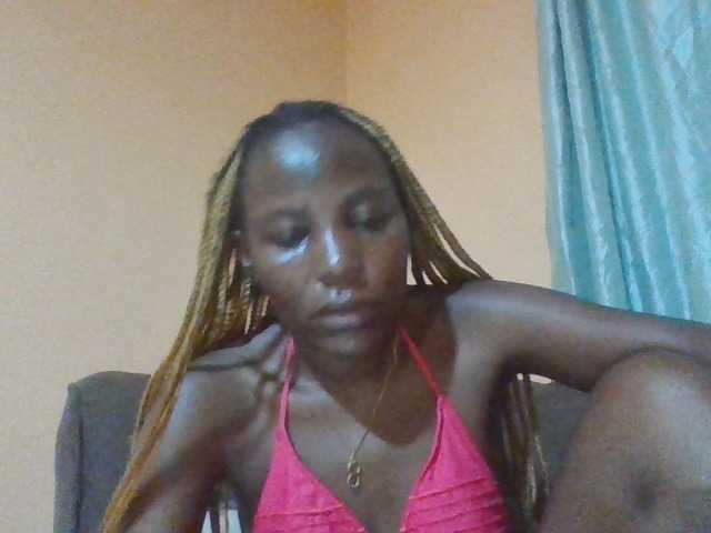 Dimplelaydy live cam on BongaCams