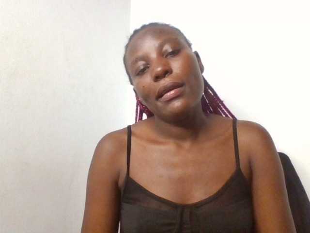 Dimplelaydy live cam on BongaCams