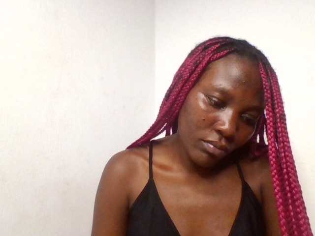 Dimplelaydy live cam on BongaCams
