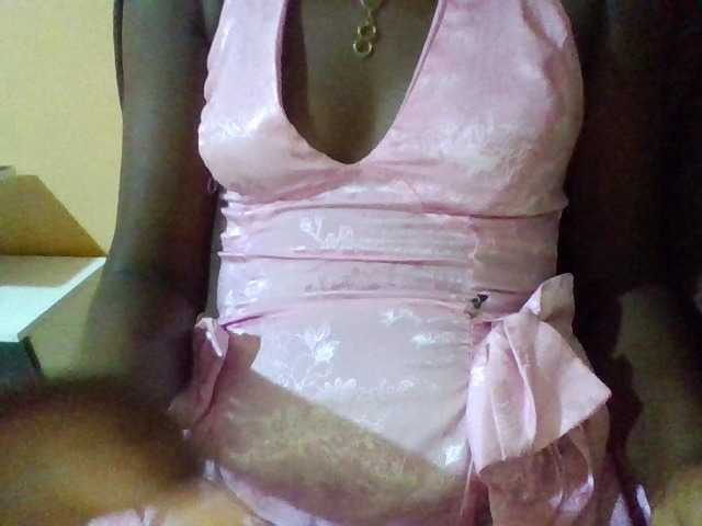 Dimplelaydy live cam on BongaCams