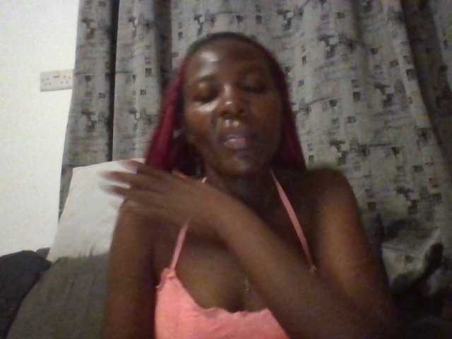 Dimplelaydy live cam on BongaCams