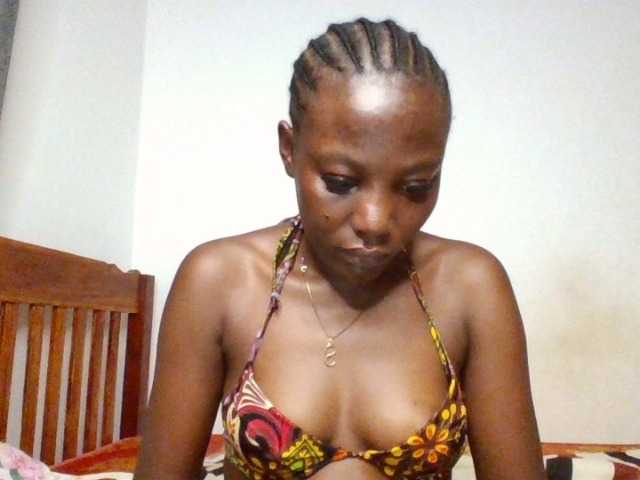 Dimplelaydy live cam on BongaCams