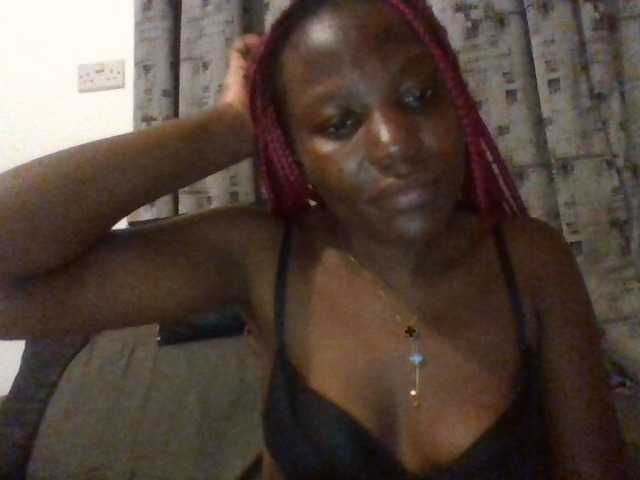 Dimplelaydy live cam on BongaCams