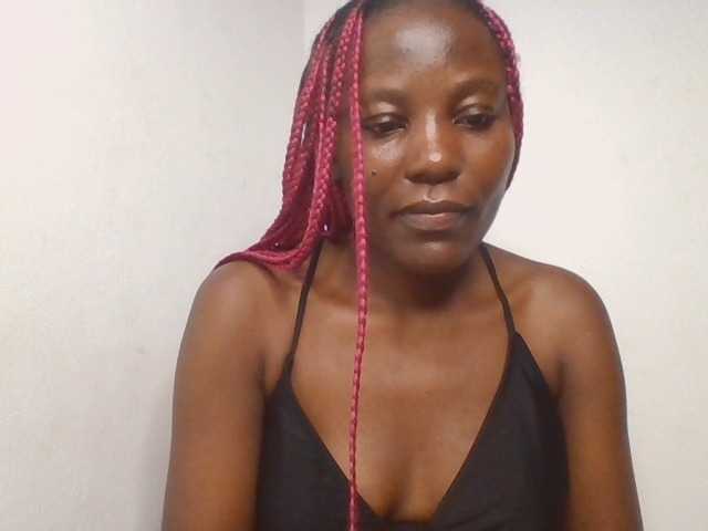 Dimplelaydy live cam on BongaCams