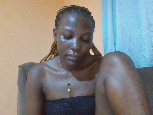 Dimplelaydy live cam on BongaCams