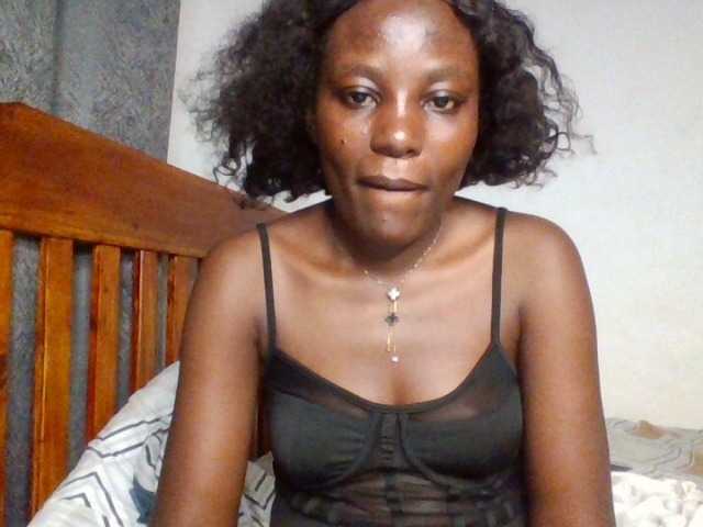 Dimplelaydy live cam on BongaCams