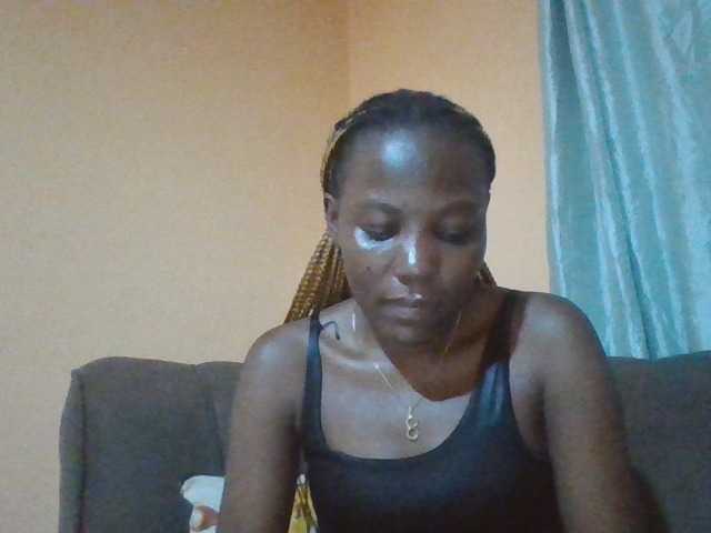 Dimplelaydy live cam on BongaCams