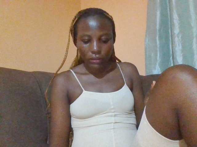 Dimplelaydy live cam on BongaCams