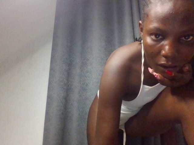 Dimplelaydy live cam on BongaCams
