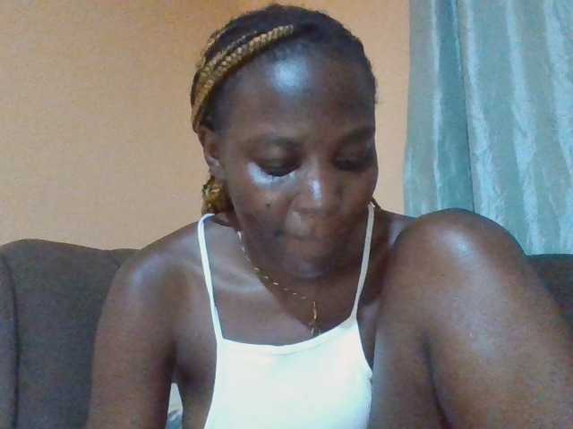 Dimplelaydy live cam on BongaCams