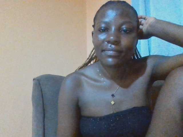 Dimplelaydy live cam on BongaCams