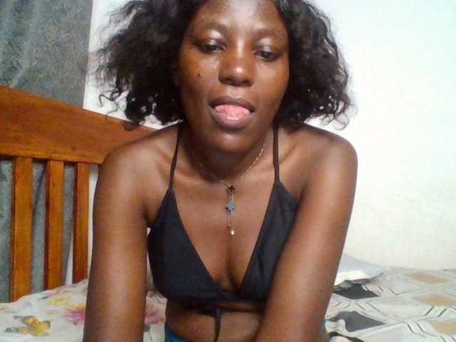 Dimplelaydy live cam on BongaCams