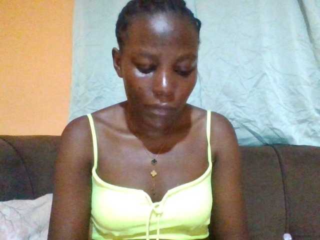 Dimplelaydy live cam on BongaCams