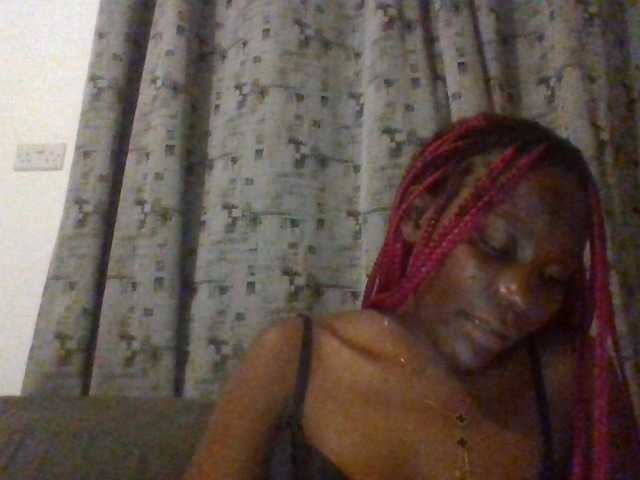 Dimplelaydy live cam on BongaCams