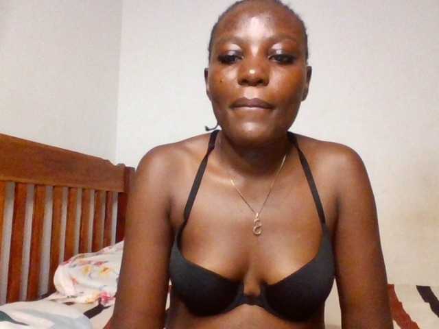 Dimplelaydy live cam on BongaCams