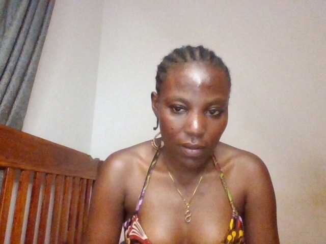 Dimplelaydy live cam on BongaCams