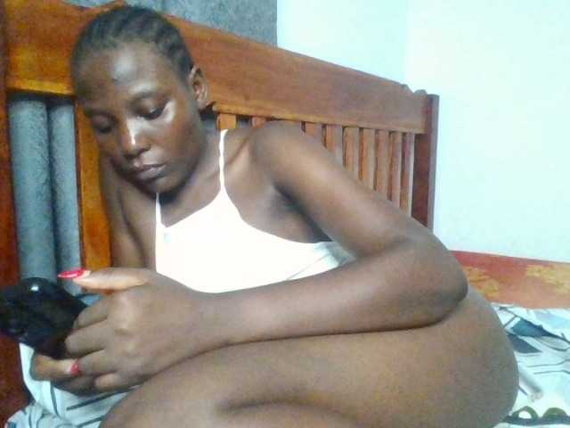 Dimplelaydy live cam on BongaCams