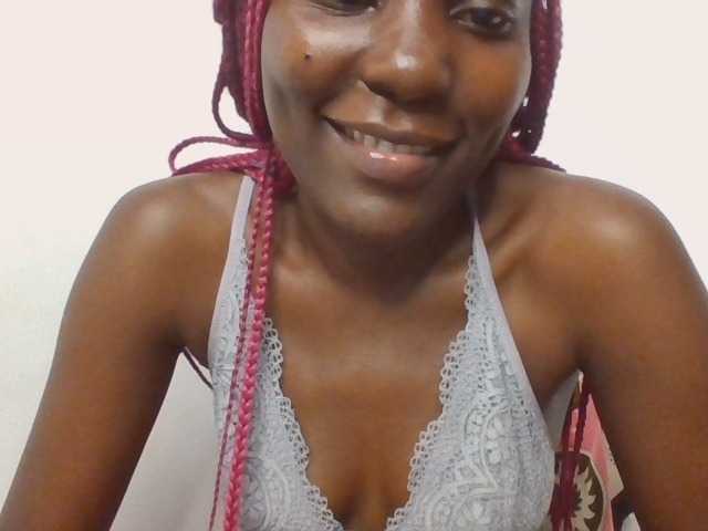 Dimplelaydy live cam on BongaCams