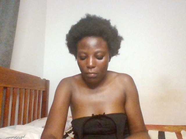 Dimplelaydy live cam on BongaCams