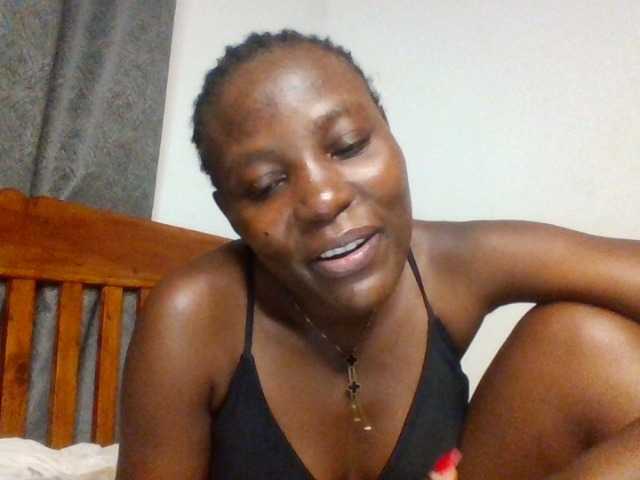 Dimplelaydy live cam on BongaCams