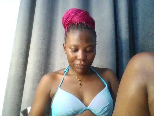 Dimplelaydy live cam on BongaCams