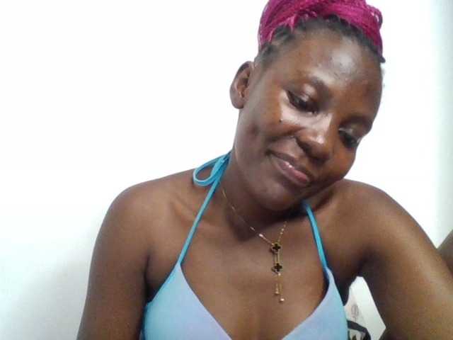 Dimplelaydy live cam on BongaCams