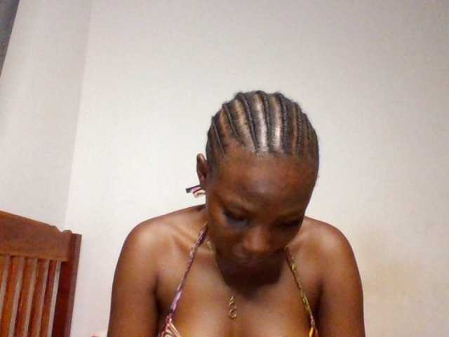 Dimplelaydy live cam on BongaCams