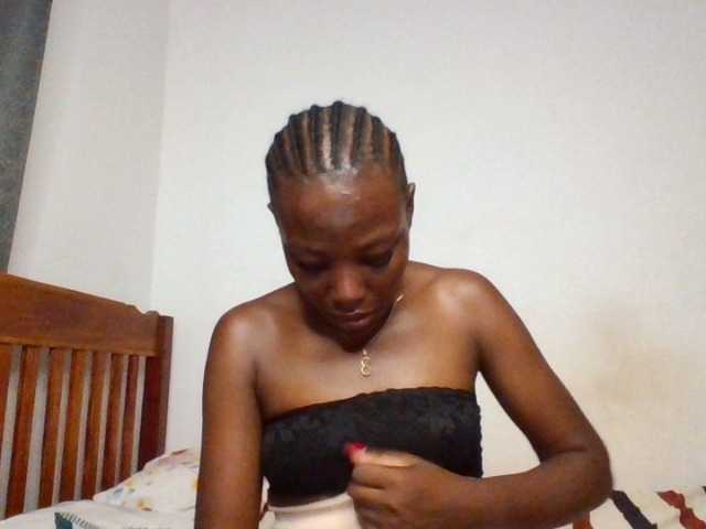 Dimplelaydy live cam on BongaCams