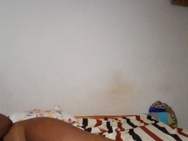 Dimplelaydy live cam on BongaCams
