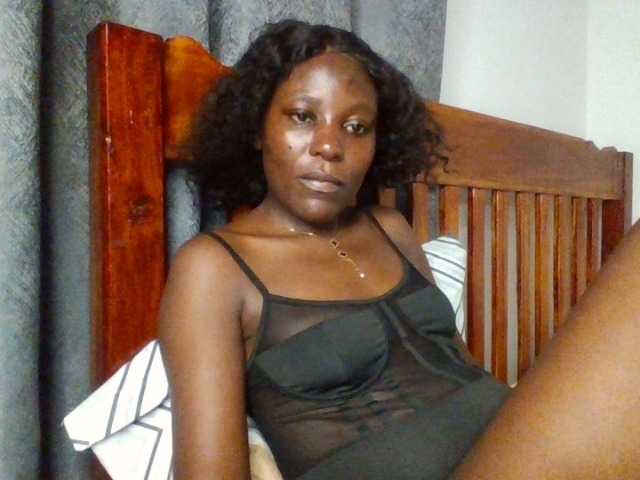 Dimplelaydy live cam on BongaCams