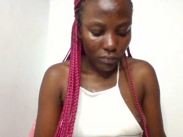 Dimplelaydy live cam on BongaCams